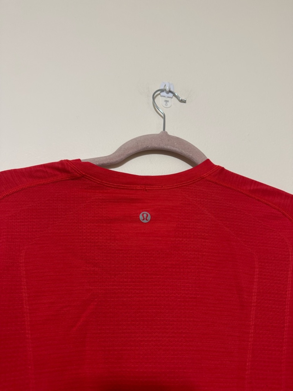 Lululemon Red Metal Vent Tech Long-Sleeve Shirt - Picture 4 of 5